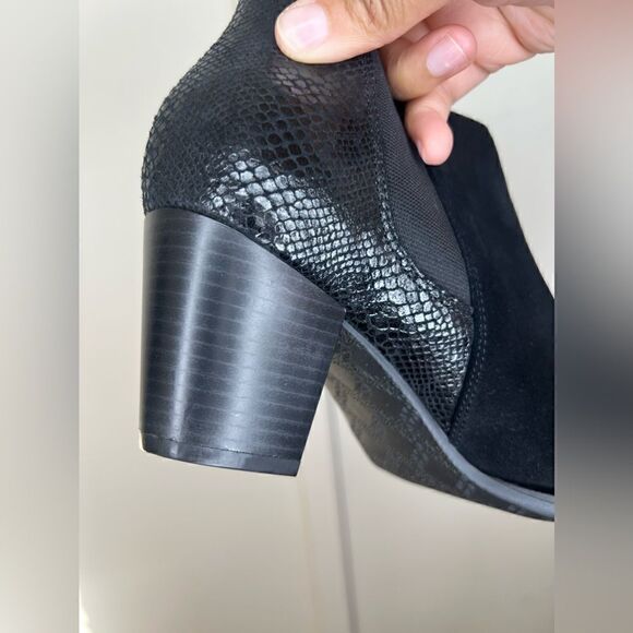 Vionic Black Anne Ortho Snake Print Leather/Suede Ankle Boots Size 9 - Picture 8 of 16